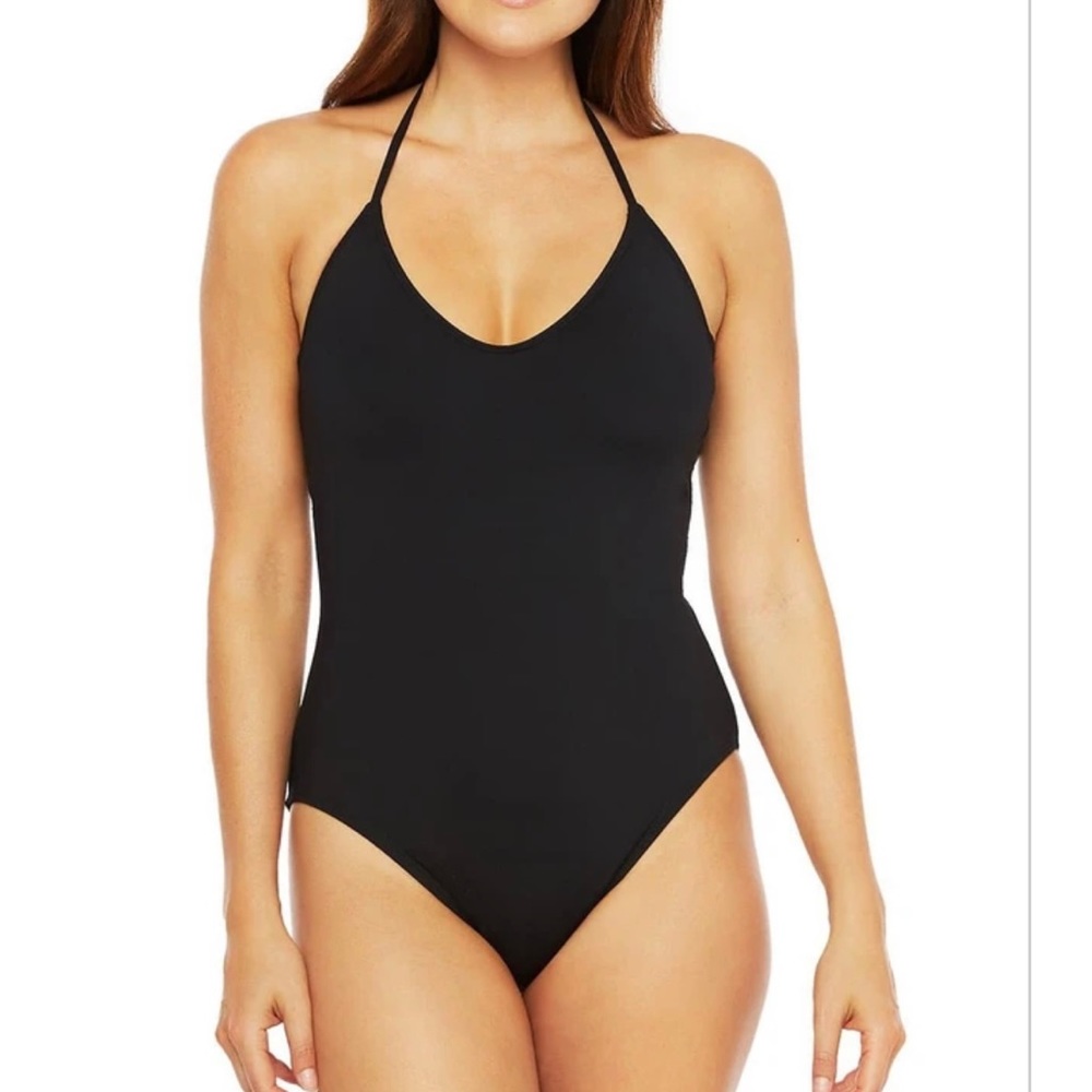 La Blanca black one-piece swimsuit. Worn twice!
